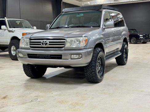 Used 2006 Toyota Land Cruiser image 1