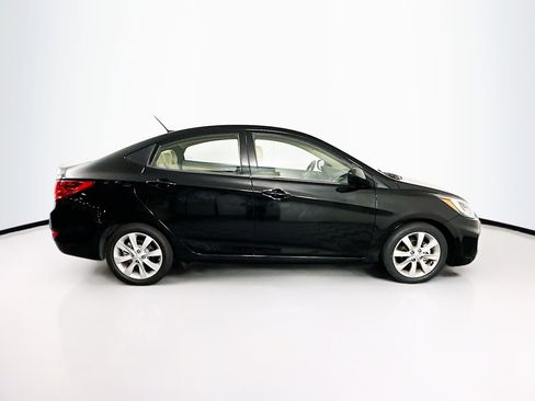 Used 2013 Hyundai Accent GLS w/ Premium Pkg image 10