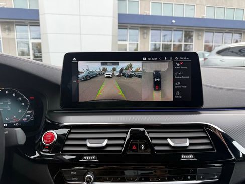 Used 2022 BMW M5 w/ Executive Package image 21