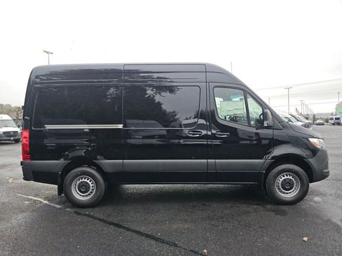New 2025 Mercedes-Benz Sprinter 2500 image 7