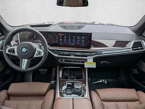 New 2026 BMW X5 xDrive40i w/ M Sport Package AWD/4WD image 16