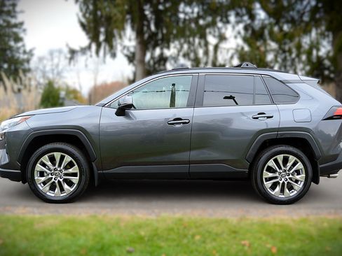 Used 2025 Toyota RAV4 XLE Premium w/ Weather Package image 8