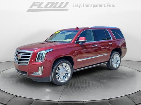 Used 2019 Cadillac Escalade Platinum AWD/4WD image 4