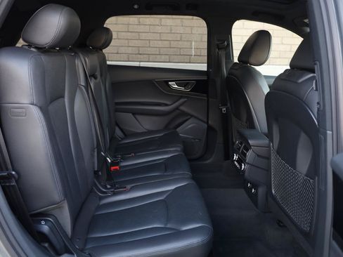 Used 2018 Audi Q7 3.0T Prestige AWD/4WD image 28