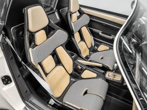 Used 1997 Porsche 911 Cabriolet image 24