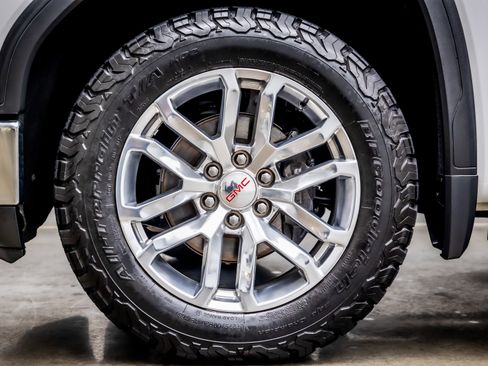 Used 2019 GMC Sierra 1500 SLT w/ SLT Premium Plus Package image 38