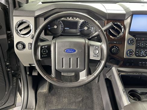 Used 2013 Ford F250 Lariat w/ Lariat Ultimate Pkg AWD/4WD image 12
