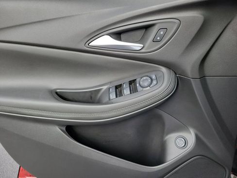 Used 2024 Buick Encore GX Sport Touring w/ Experience Buick Package image 25