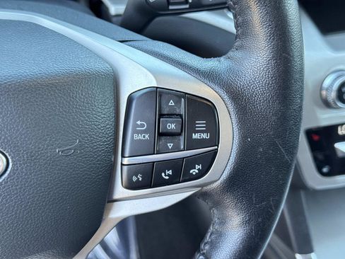 Used 2021 Ford Explorer XLT w/ Equipment Group 202A image 12