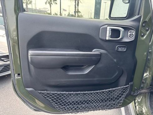 Used 2020 Jeep Wrangler Sport AWD/4WD image 9