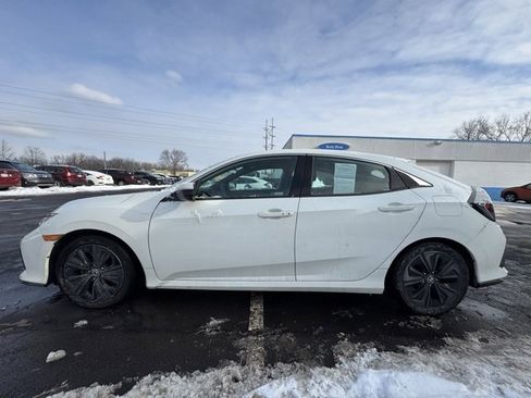 Used 2019 Honda Civic EX image 4