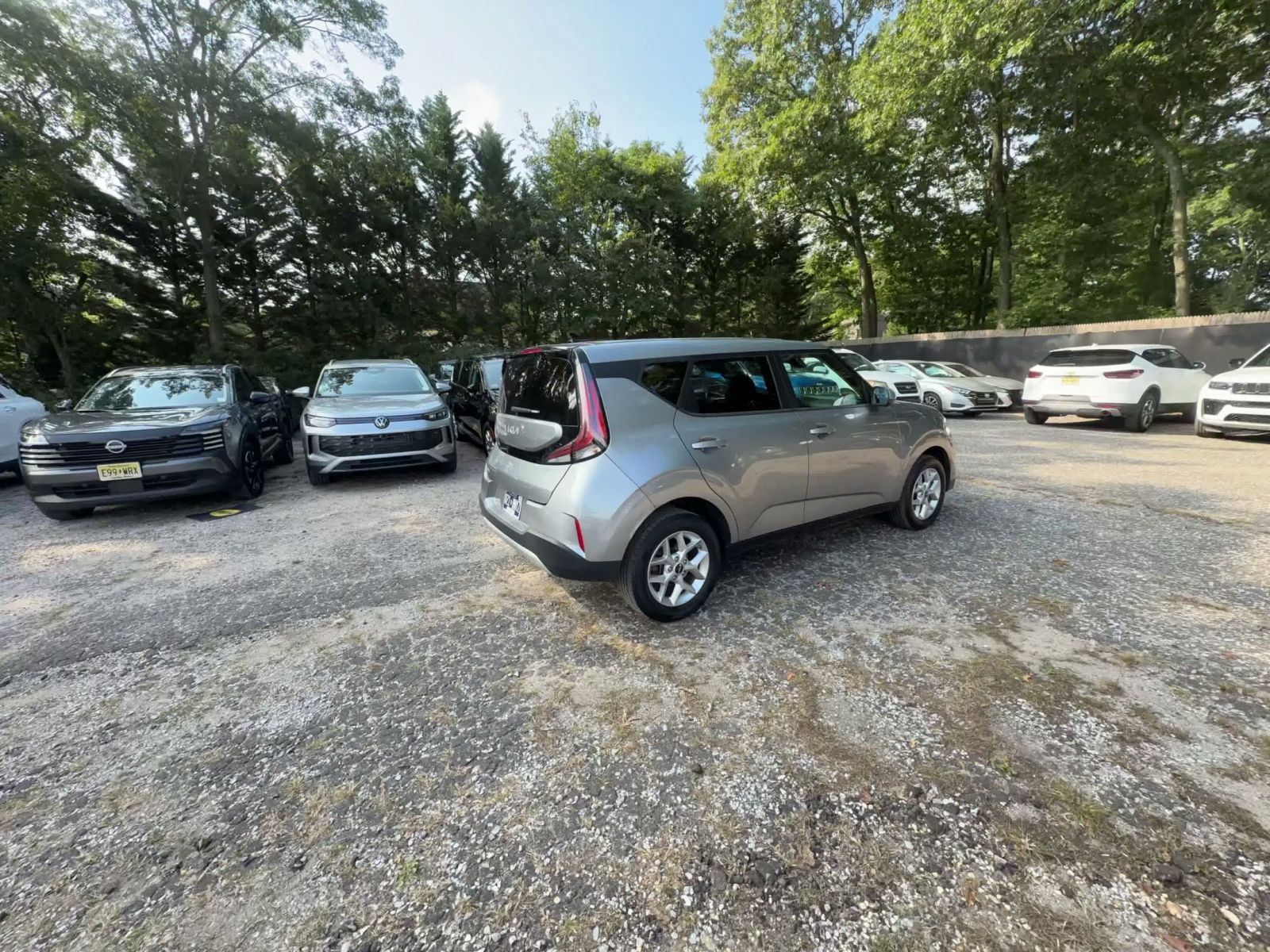 Used 2025 Kia Soul LX w/ LX Technology Package FWD image 13