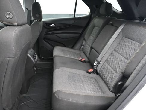 Used 2022 Chevrolet Equinox LT FWD image 27