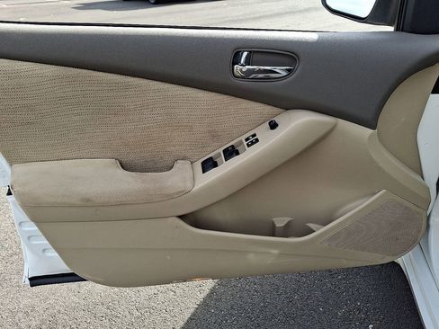 Used 2012 Nissan Altima 2.5 S image 17