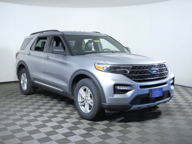 Certified 2020 Ford Explorer XLT w/ Equipment Group 202A AWD/4WD image 1