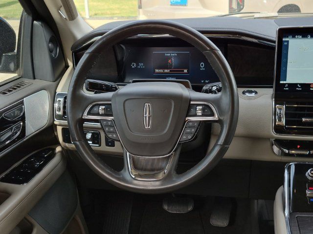 Used 2024 Lincoln Navigator Reserve AWD/4WD image 22