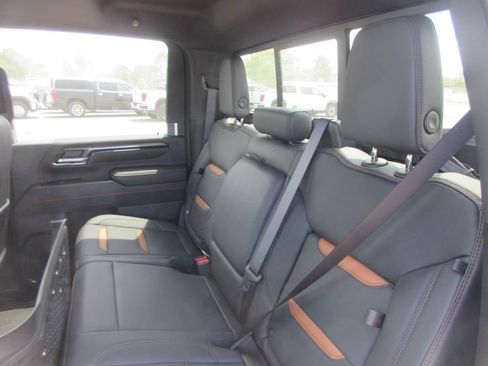 New 2026 GMC Sierra 2500 AT4 w/ AT4 Premium Plus Package AWD/4WD image 13