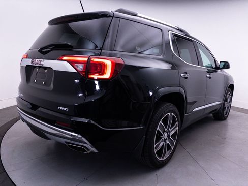Used 2017 GMC Acadia Denali w/ Technology Package AWD/4WD image 17