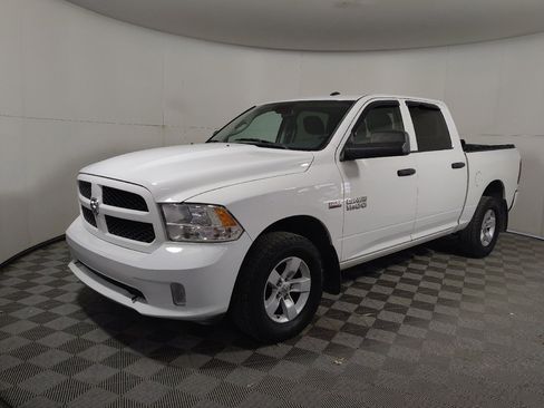 Used 2018 RAM 1500 Express image 2