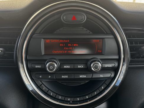 Used 2016 MINI Cooper 2-Door Hardtop image 11