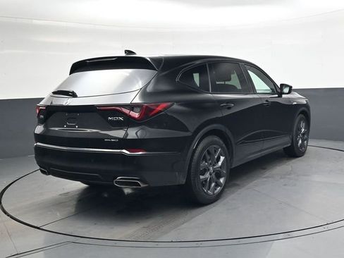 Used 2023 Acura MDX A-Spec image 4