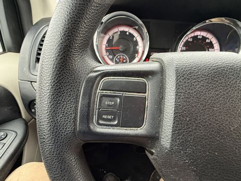 Used 2015 Dodge Grand Caravan SE w/ Quick Order Package 29E SE image 22