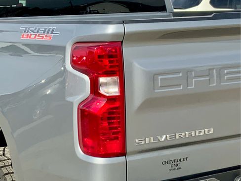 New 2026 Chevrolet Silverado 1500 Custom Trail Boss AWD/4WD image 15
