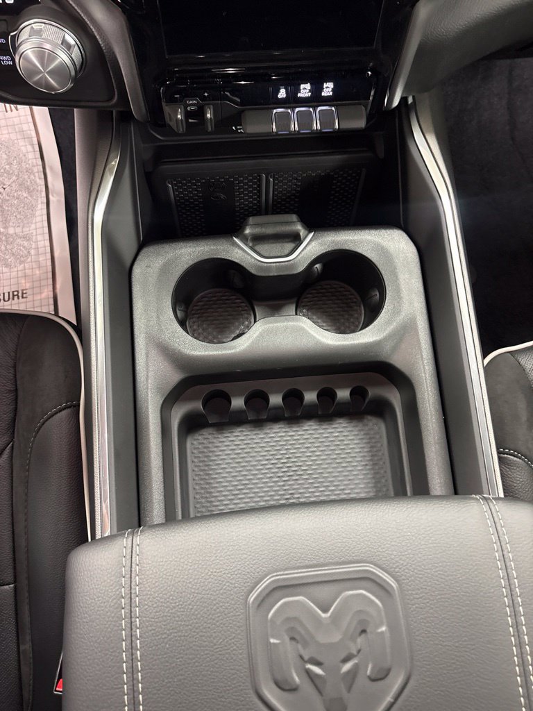 New 2027 RAM 1500 Laramie AWD/4WD image 10