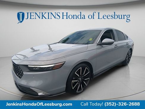 Used 2024 Honda Accord Touring image 7