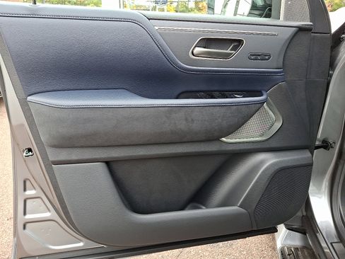 New 2026 INFINITI QX80 4WD image 9