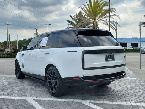 Certified 2023 Land Rover Range Rover Long Wheelbase SE AWD/4WD image 3