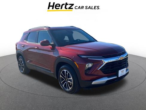 Used 2025 Chevrolet TrailBlazer LT image 1