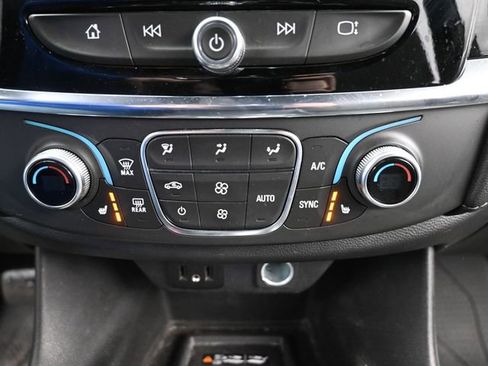 Used 2023 Chevrolet Traverse LT w/ LPO, Floor Liner Package AWD/4WD image 16