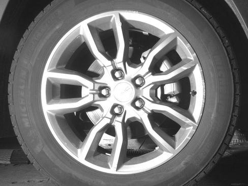 Used 2024 GMC Terrain SLT image 13