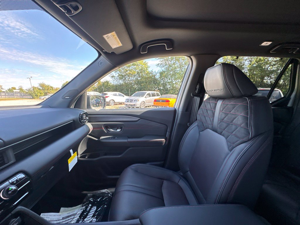 New 2026 Honda Pilot Black Edition image 15