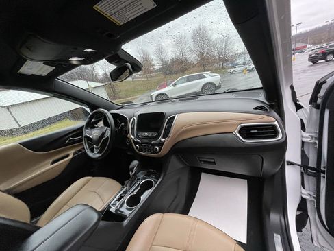 Certified 2024 Chevrolet Equinox Premier image 11