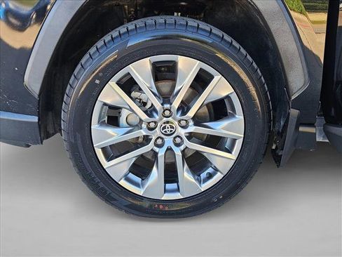 Used 2021 Toyota RAV4 XLE Premium w/ Carpet Mat Package (TMS) image 23