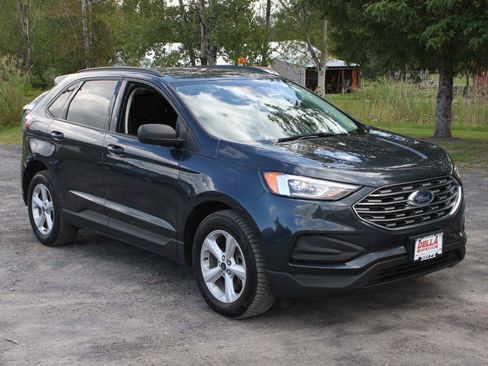 Used 2022 Ford Edge SE AWD/4WD image 3