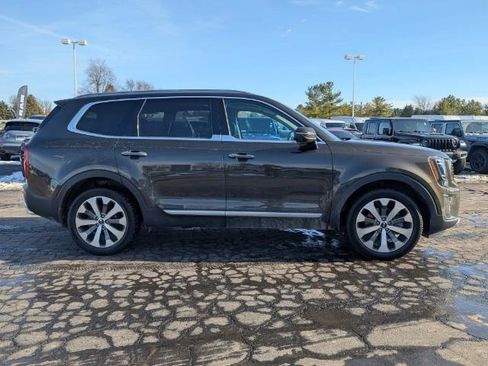 Used 2021 Kia Telluride S image 3