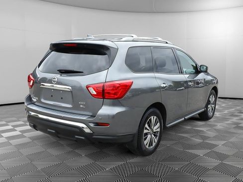Used 2019 Nissan Pathfinder SL AWD/4WD image 6