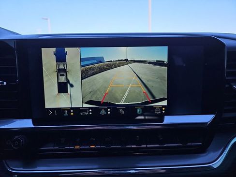 Used 2024 Chevrolet Silverado 2500 High Country w/ Z71 Off-Road Package image 14