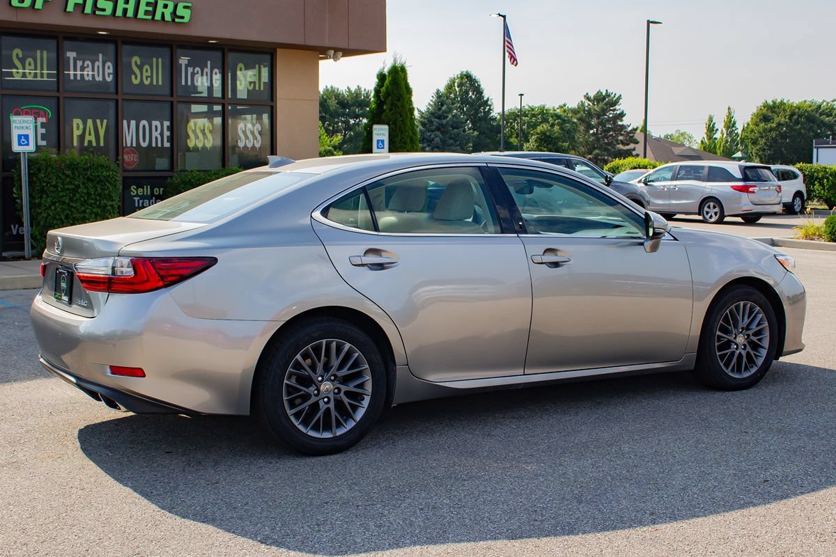 Used 2018 Lexus ES 350 w/ Luxury Package w/ Premier Package FWD image 10
