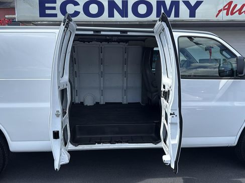Used 2021 Chevrolet Express 2500 Extended w/ Driver Convenience Package RWD image 16