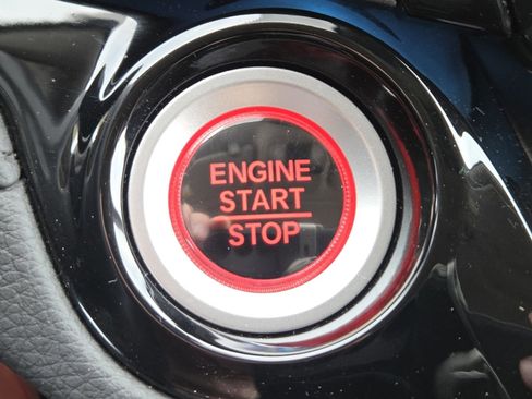 Used 2023 Honda Odyssey Touring image 37