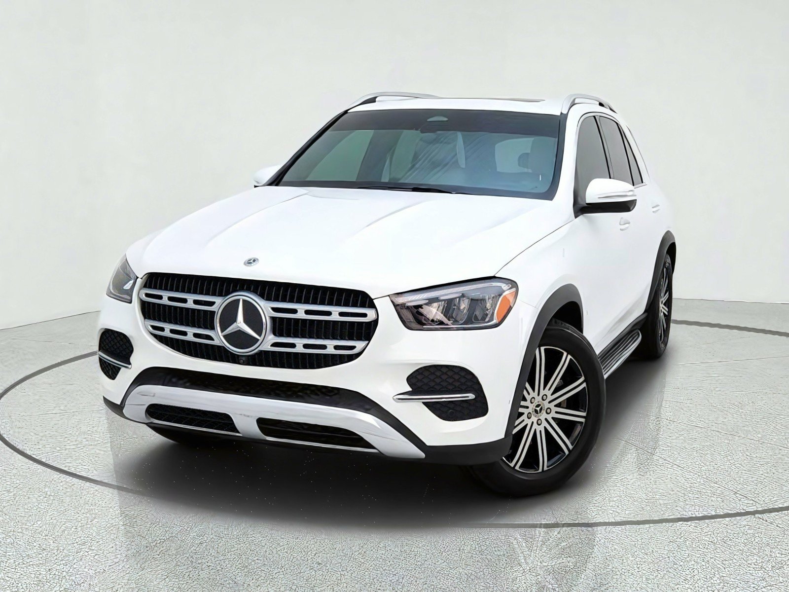 Certified 2025 Mercedes-Benz GLE 350 4MATIC image 2