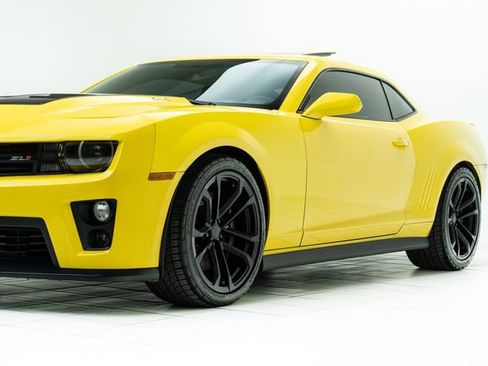 Used 2013 Chevrolet Camaro ZL1 image 9