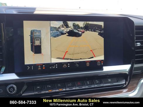 Used 2024 Chevrolet Silverado 1500 LT Trail Boss w/ Convenience Package II image 20