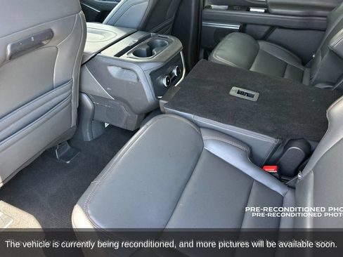 Used 2025 Ford Expedition Max Active AWD/4WD image 15