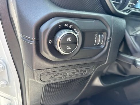 New 2026 Jeep Gladiator Rubicon w/ Steel Power Dome Hood Package AWD/4WD image 11