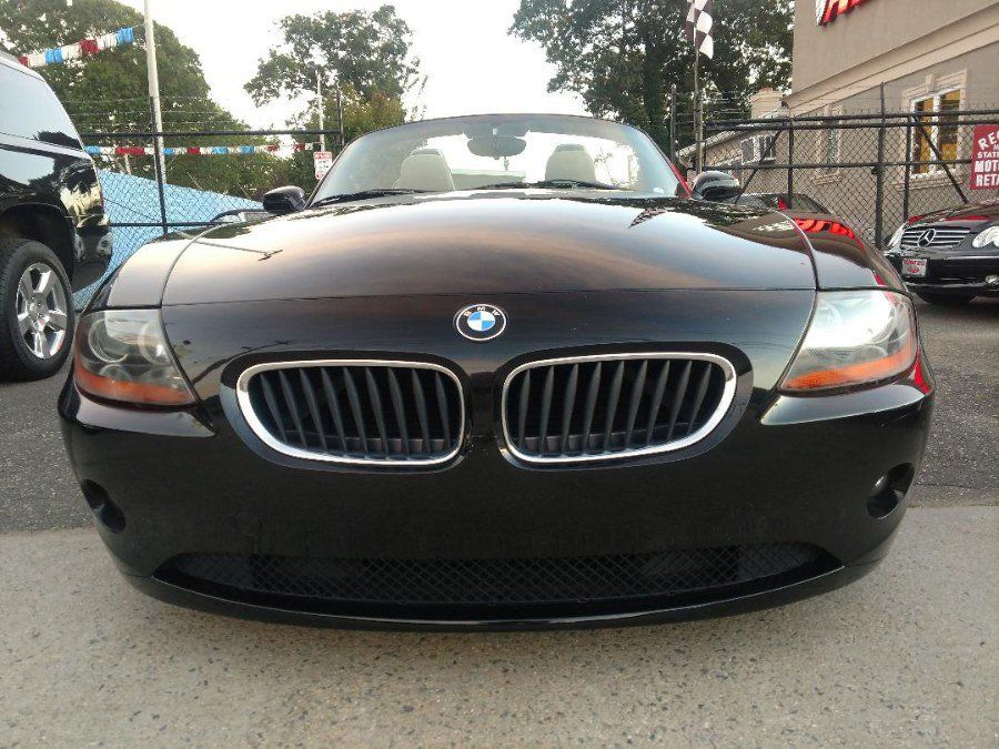 Used 2003 BMW Z4 2.5i RWD image 2